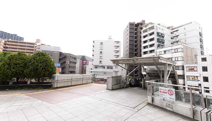 相模大野駅南口から出ます